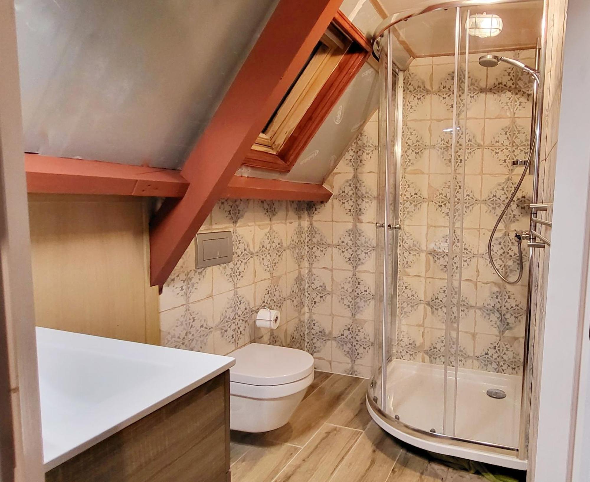 سْخاخن Bed & Breakfast Moments الغرفة الصورة